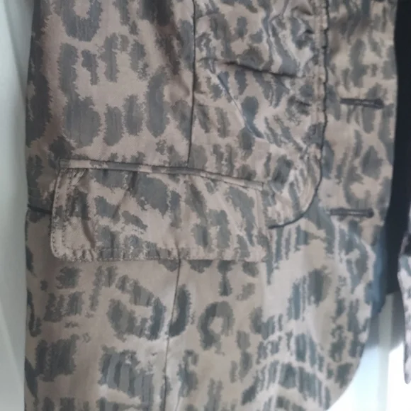 Chico's Animal Print Ruffle Front Blazer Jacket Chico's sz2 - Picture 4 of 14